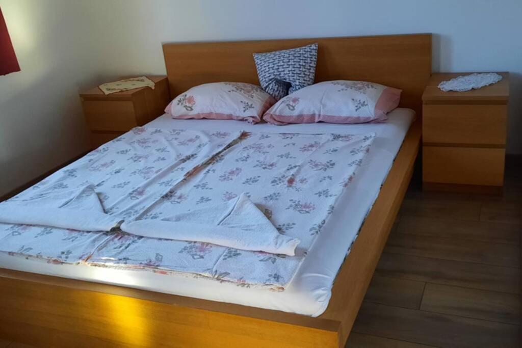 Andrea Nyaralohaz Villa Kovagoors Buitenkant foto